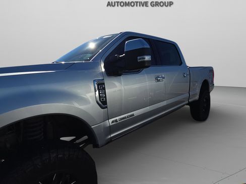 Used 2019 Ford F250 Platinum w/ Platinum Ultimate Package image 20