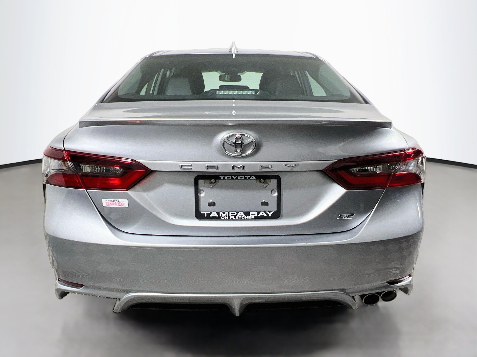 Used 2024 Toyota Camry SE w/ Convenience Package FWD image 6