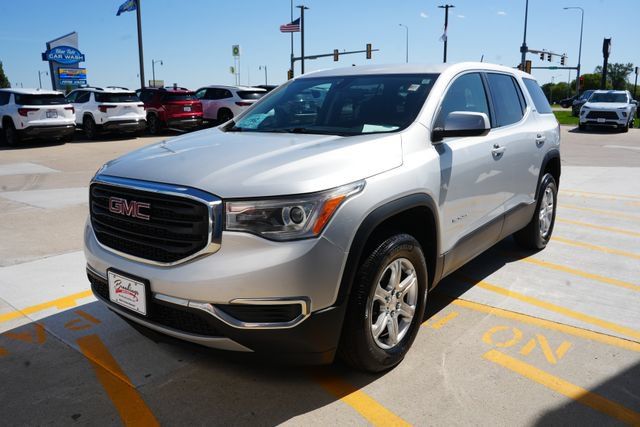 Used 2018 GMC Acadia SLE AWD/4WD image 29