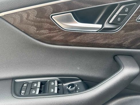 Used 2021 Audi Q8 Premium Plus w/ Premium Plus Package image 10