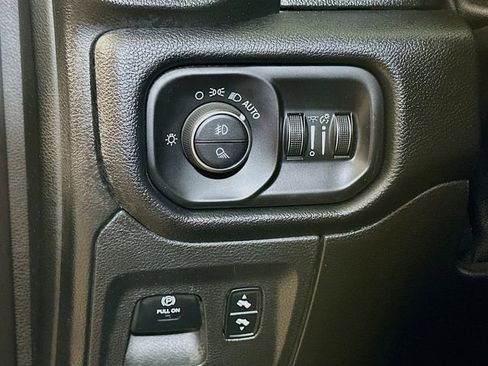 Used 2019 RAM 1500 Big Horn image 8