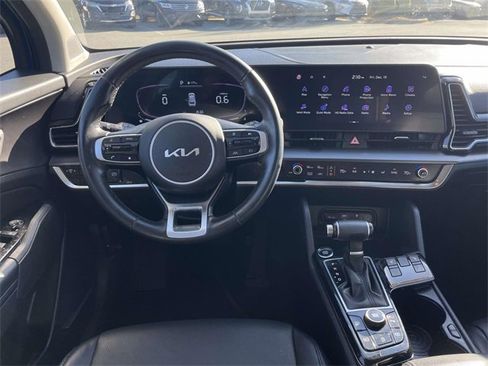 Certified 2024 Kia Sportage EX image 2