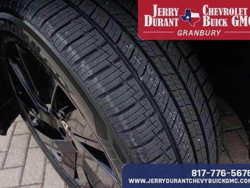 Used 2024 Volkswagen Atlas SE image 8