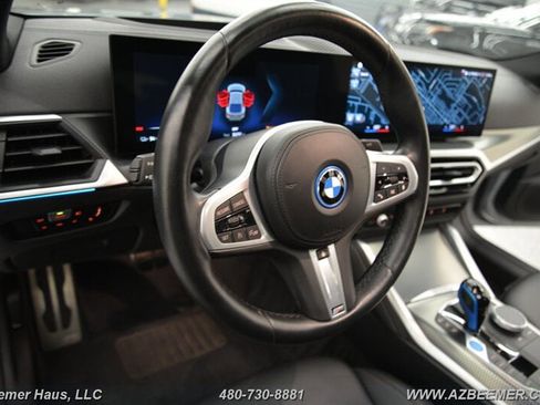 Used 2022 BMW i4 eDrive40 w/ M Sport Package image 29