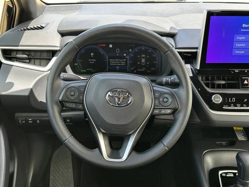 Used 2026 Toyota Corolla SE w/ SE Premium Package FWD image 25