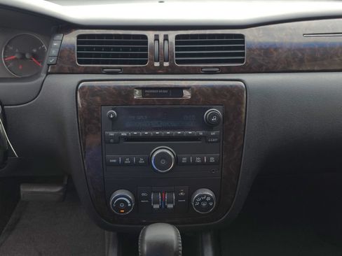 Used 2014 Chevrolet Impala LT FWD image 22