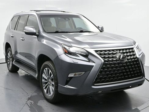 Used 2023 Lexus GX 460 Luxury AWD/4WD image 2
