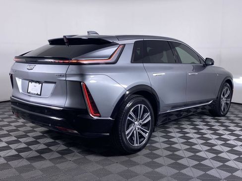 Certified 2024 Cadillac Lyriq Luxury w/ LPO, Floor Liner Package RWD image 20