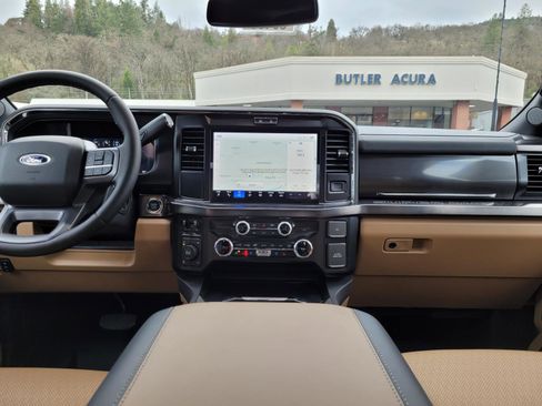 New 2026 Ford F350 Lariat w/ FX4 Off-Road Package image 12