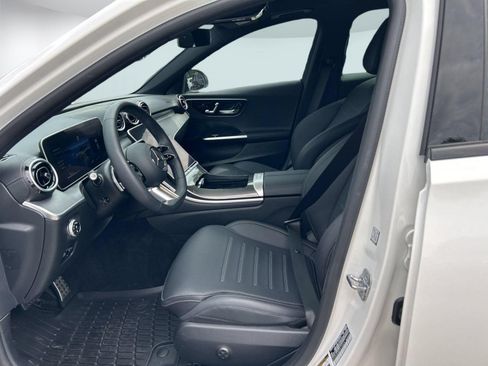 Used 2023 Mercedes-Benz C 300 4MATIC Sedan image 5
