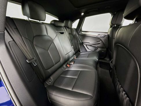 Certified 2026 Porsche Macan AWD/4WD image 28