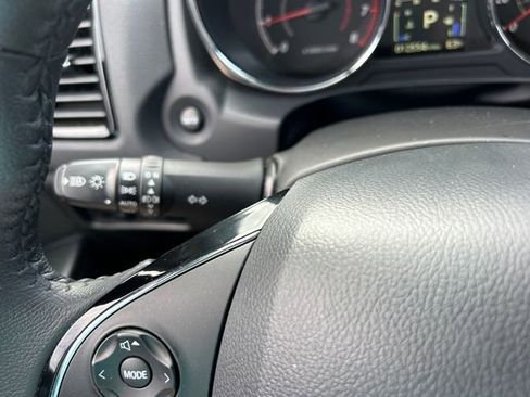 Used 2025 Mitsubishi Outlander Sport SE image 16