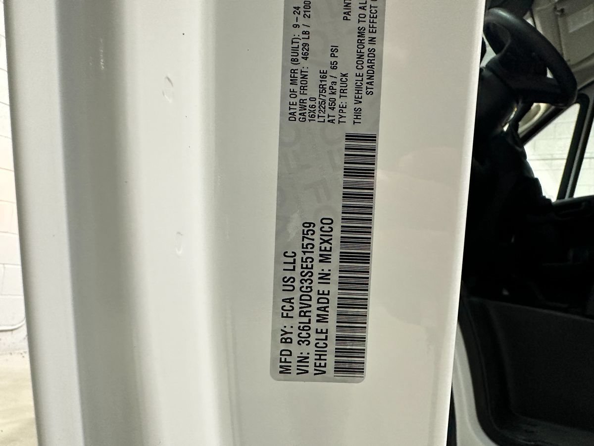 Used 2025 RAM ProMaster 2500 w/ Convenience Group FWD image 20
