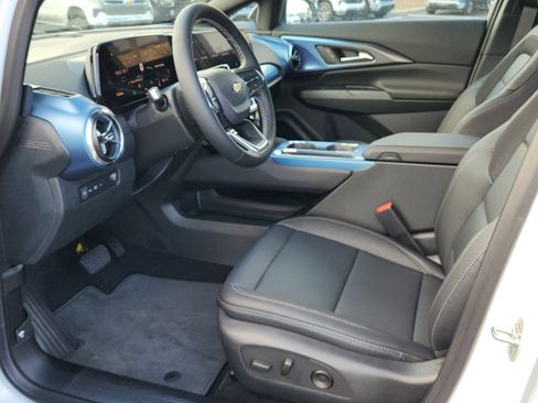 New 2026 Chevrolet Equinox EV LT image 6