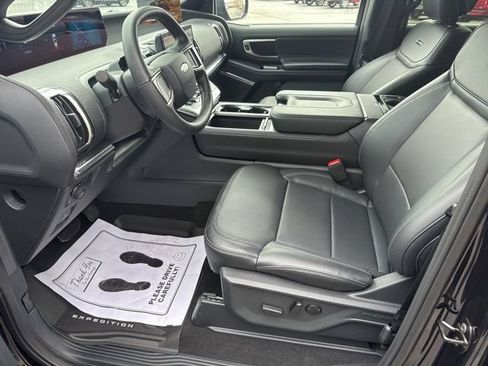New 2026 Ford Expedition Max Platinum w/ Stealth Appearance Package AWD/4WD image 6
