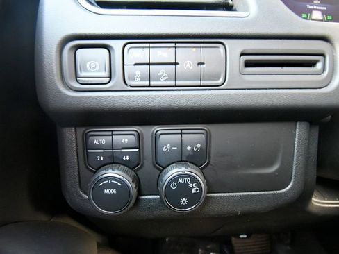 Used 2024 Chevrolet Tahoe Premier image 37