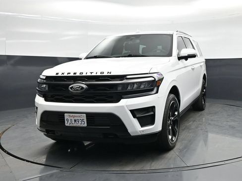 Used 2023 Ford Expedition Limited AWD/4WD image 53