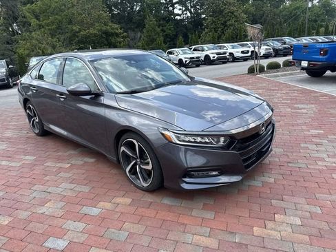 Used 2019 Honda Accord Sport image 19