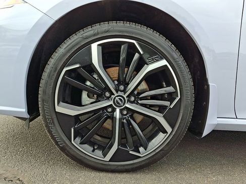 Certified 2025 Nissan Altima 2.5 SR image 10