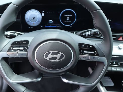 New 2026 Hyundai Elantra Limited FWD image 10