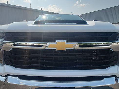 Used 2025 Chevrolet Silverado 2500 LT w/ All Star Edition AWD/4WD image 14