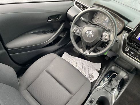 Used 2024 Toyota Corolla LE image 15