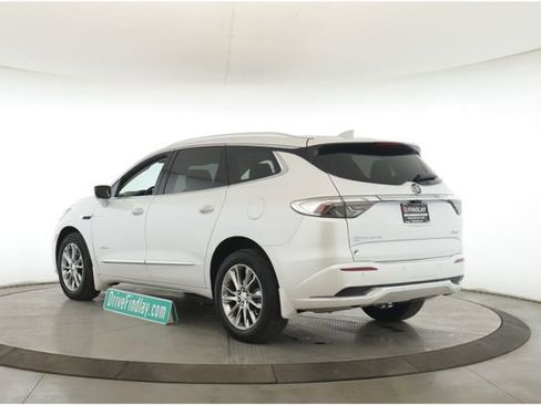 Used 2022 Buick Enclave Avenir w/ Avenir Technology Package image 8
