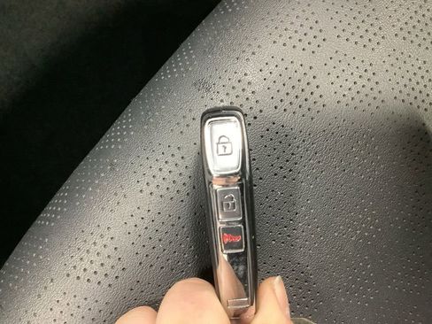 Used 2021 Kia Seltos EX image 32