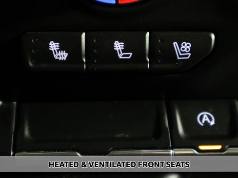 Used 2020 Chevrolet Silverado 1500 LTZ w/ LTZ Convenience Package image 6