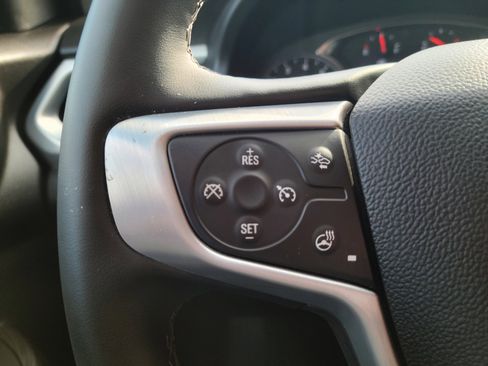 Used 2023 GMC Acadia SLT w/ Elevation Edition image 11