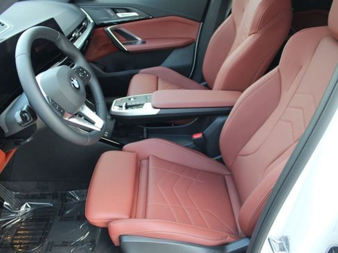 New 2026 BMW X1 xDrive28i w/ Technology Package image 5