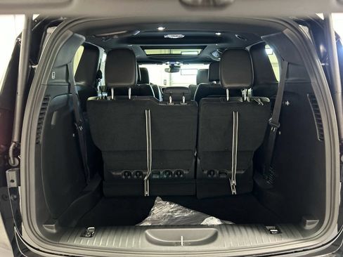 New 2027 Chrysler Pacifica Select FWD image 34