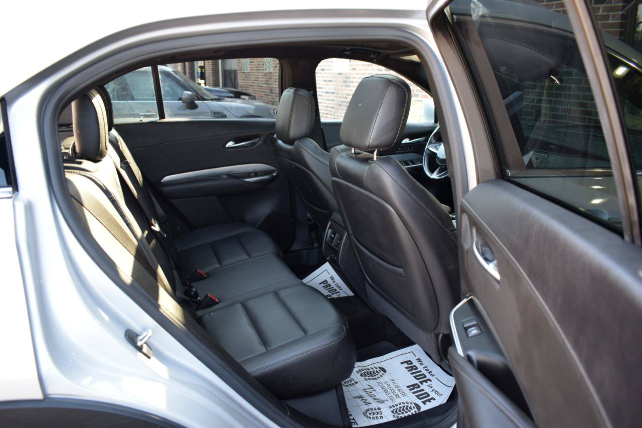 Used 2021 Cadillac XT4 Premium Luxury AWD/4WD image 37