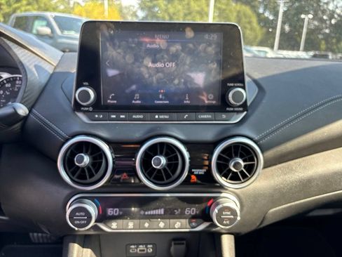 Used 2020 Nissan Sentra SV FWD image 11