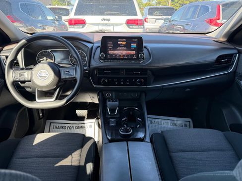 Used 2021 Nissan Rogue S image 2