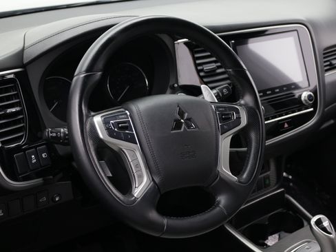 Used 2022 Mitsubishi Outlander LE AWD/4WD image 13