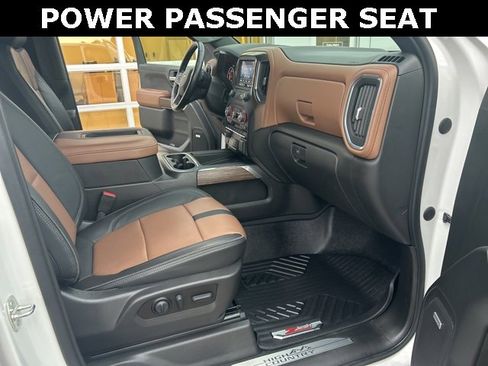 Certified 2022 Chevrolet Silverado 1500 High Country w/ Technology Package image 38