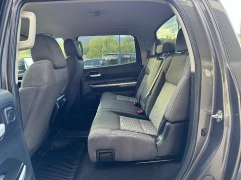 Used 2015 Toyota Tundra SR5 w/ SR5 Upgrade Package image 15