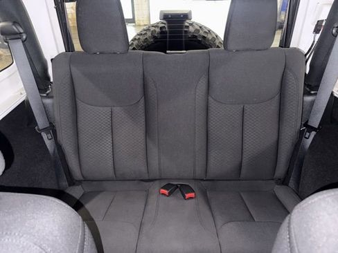 Used 2017 Jeep Wrangler Sport AWD/4WD image 21