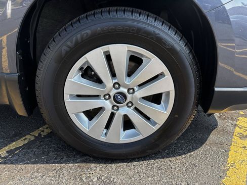 Used 2017 Subaru Outback 2.5i Premium AWD/4WD image 9