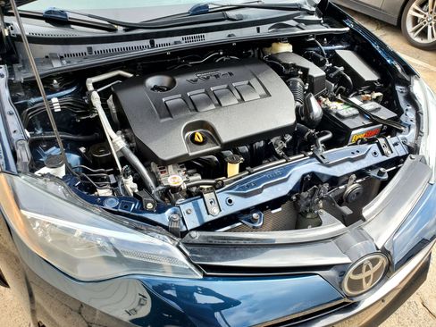 Used 2018 Toyota Corolla LE w/ Carpet Mat Package (TMS) FWD image 54