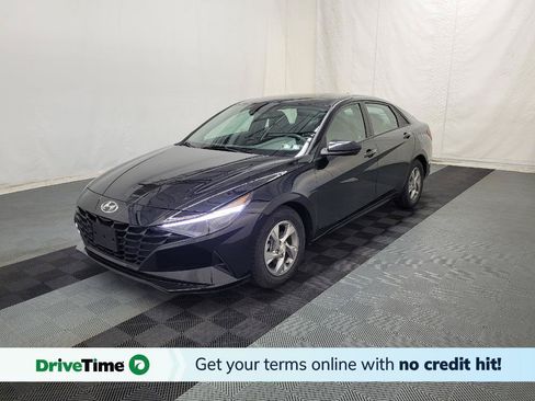 Used 2021 Hyundai Elantra SE FWD image 1