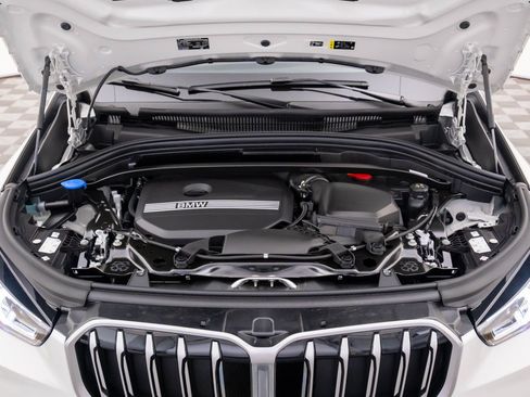 Used 2026 BMW X1 xDrive28i AWD/4WD image 27