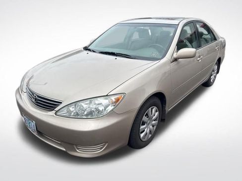 Used 2006 Toyota Camry LE image 9