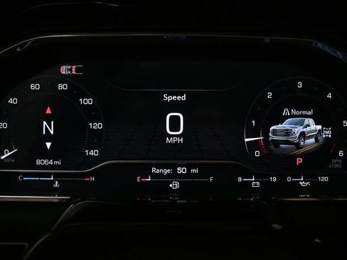 Used 2025 GMC Sierra 1500 Elevation w/ Preferred Package image 9