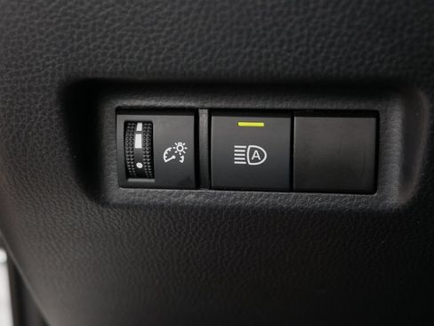 Certified 2025 Toyota RAV4 XLE AWD/4WD image 27