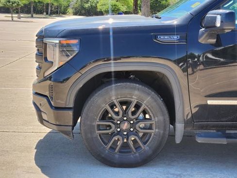 Used 2024 GMC Sierra 1500 Elevation w/ Elevation Premium Package RWD image 8