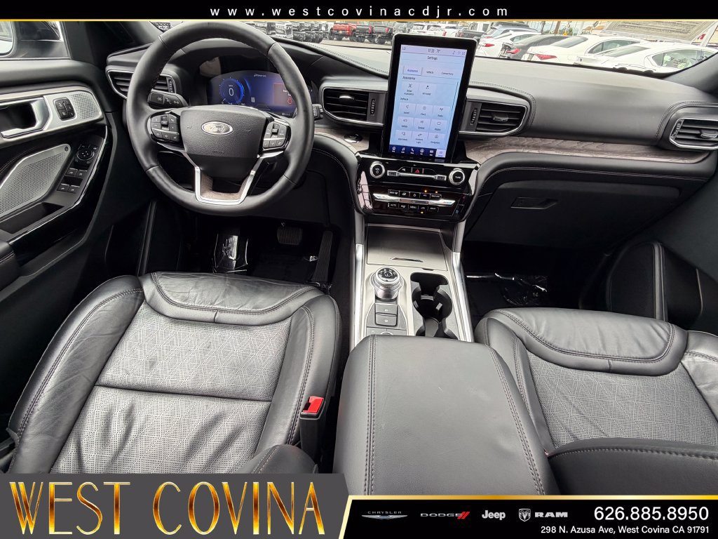 Used 2024 Ford Explorer Platinum w/ Technology Package AWD/4WD image 35