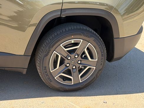 New 2026 Jeep Cherokee Laredo AWD/4WD image 12