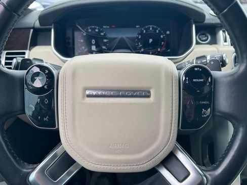 Used 2018 Land Rover Range Rover HSE AWD/4WD image 25
